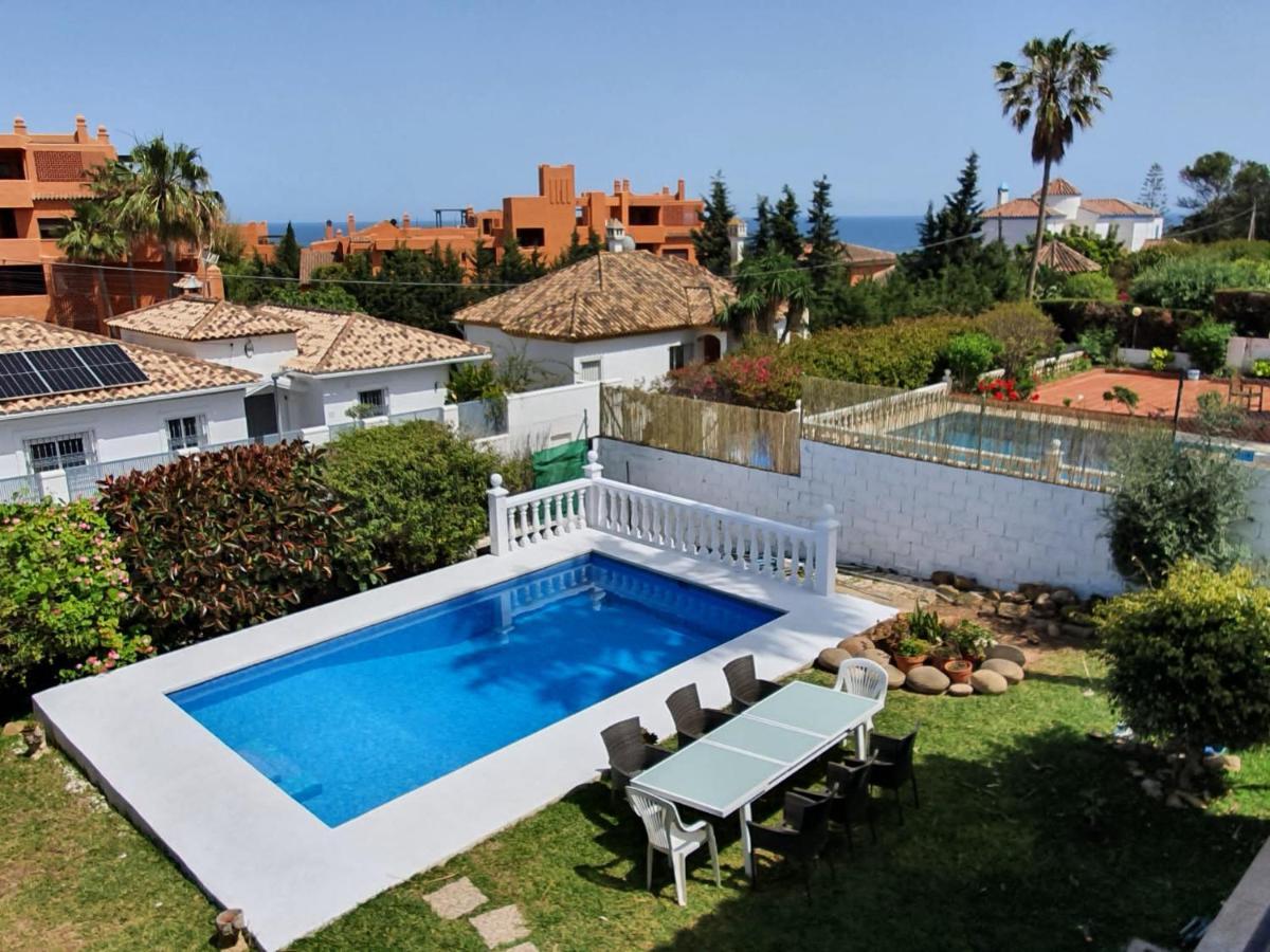 Stunning 5 Bedroom Villa, Sea Views, Private Pool, Estepona, Sleeps Up To 12 Exterior foto
