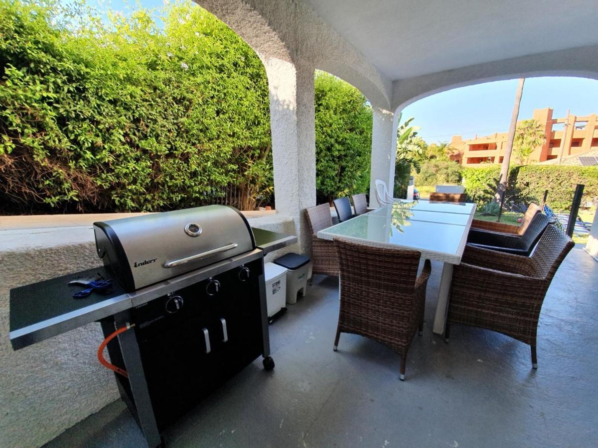 Stunning 5 Bedroom Villa, Sea Views, Private Pool, Estepona, Sleeps Up To 12 Exterior foto