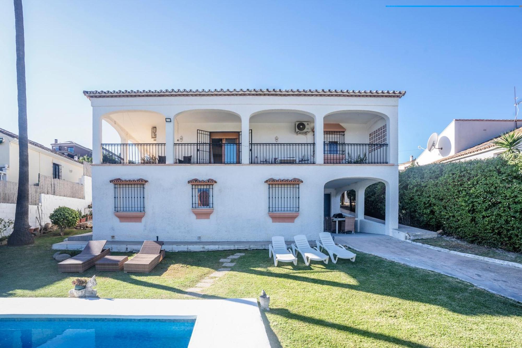 Stunning 5 Bedroom Villa, Sea Views, Private Pool, Estepona, Sleeps Up To 12 Exterior foto